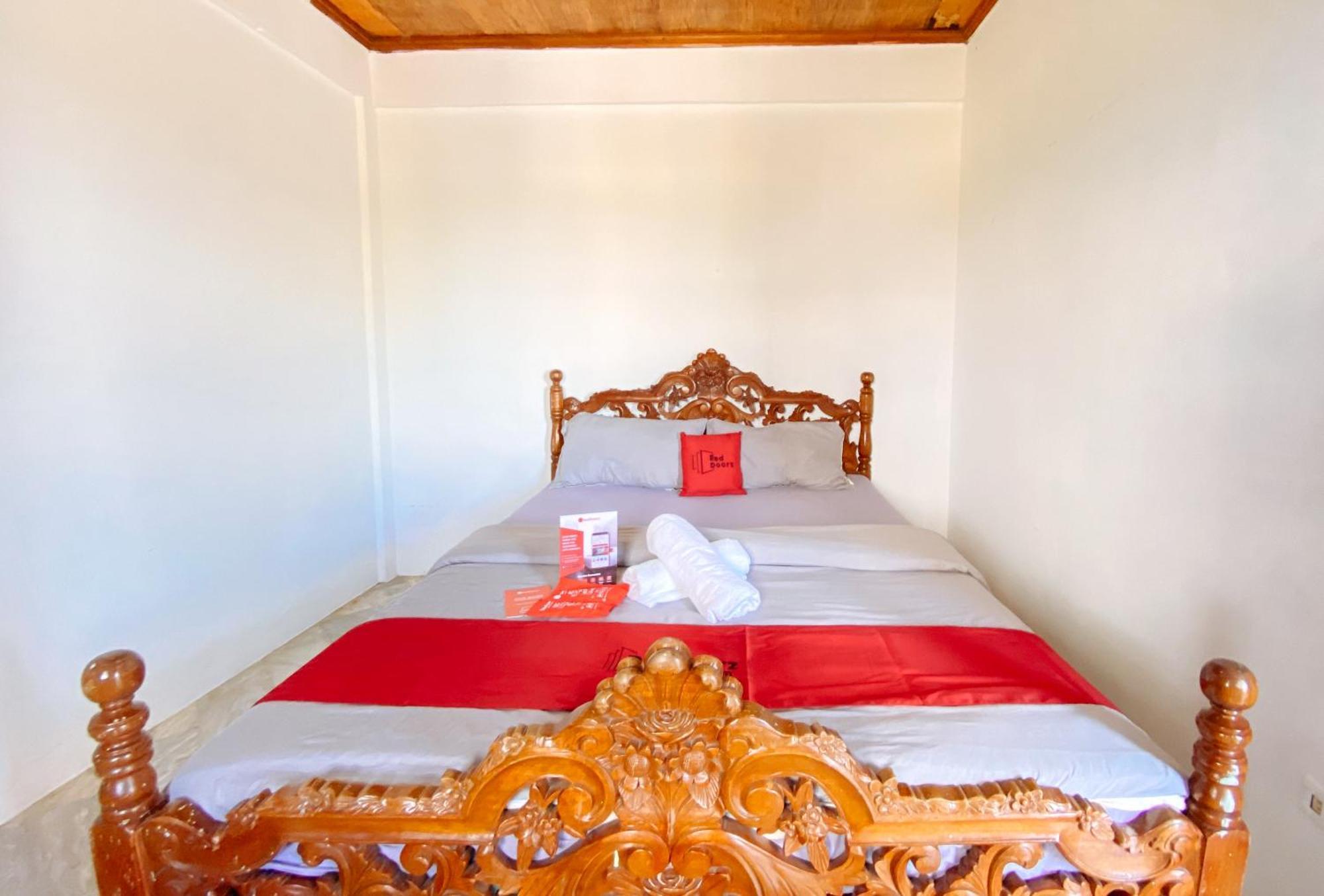 White Castle Beach Resort Iba Zambales Botolan 외부 사진