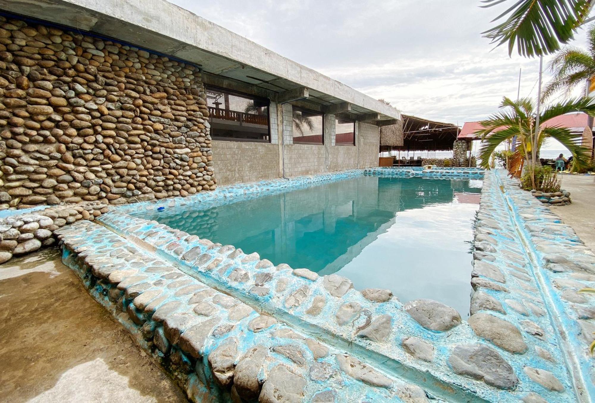 White Castle Beach Resort Iba Zambales Botolan 외부 사진