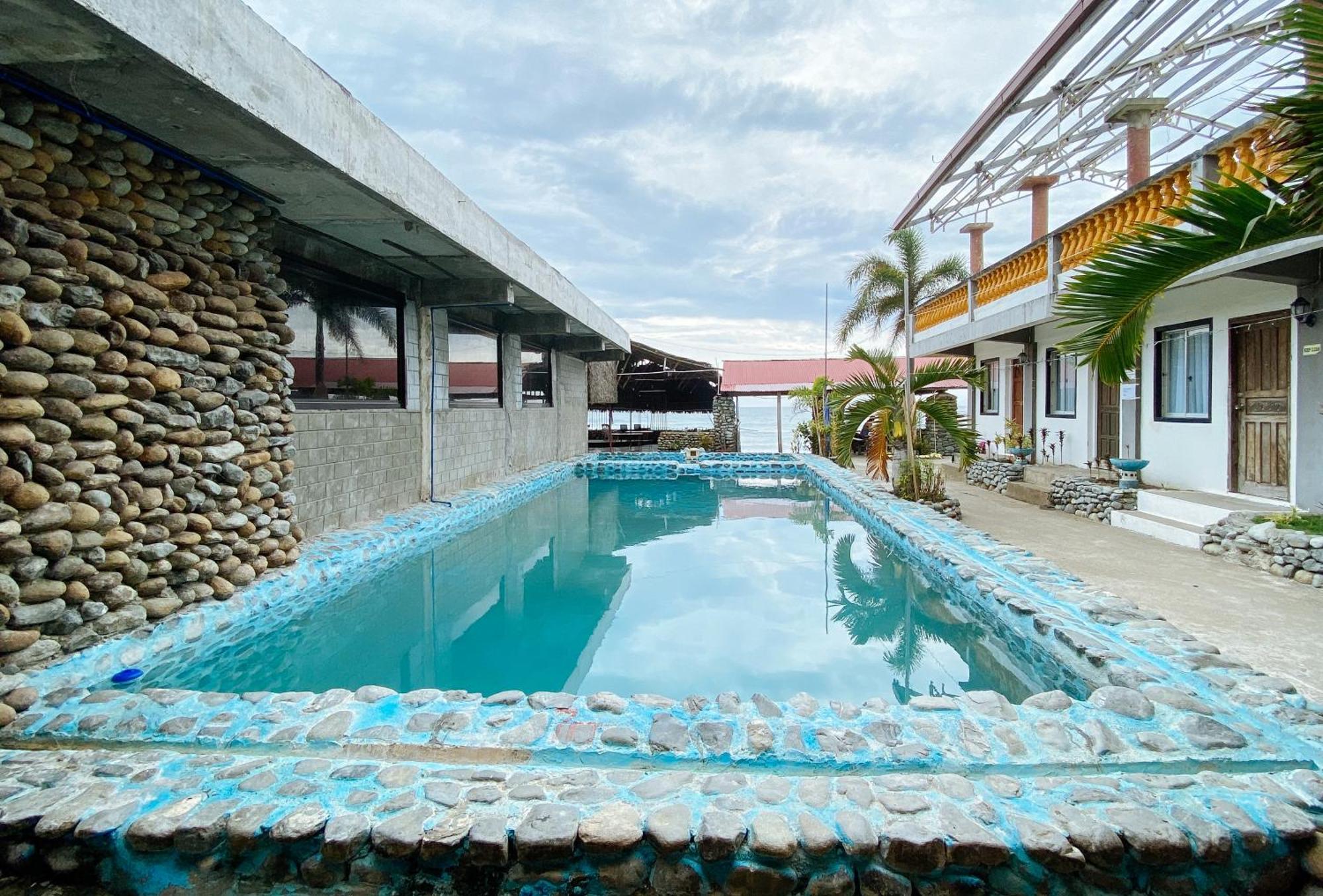 White Castle Beach Resort Iba Zambales Botolan 외부 사진